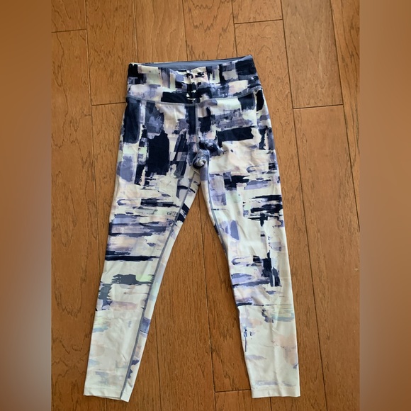 *** Bundle! 3 pair of Calvin Klein Performance Leggings - Picture 2 of 5